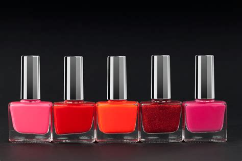 Descubra a Elegância do Esmalte Chanel: O Segredo .